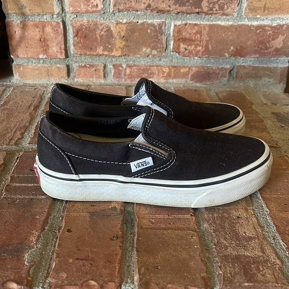 Vans Classic Slip On Black Sneakers - Picture 2 of 7